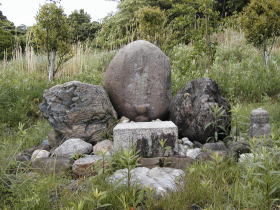 桜町西（斧研）；山の神